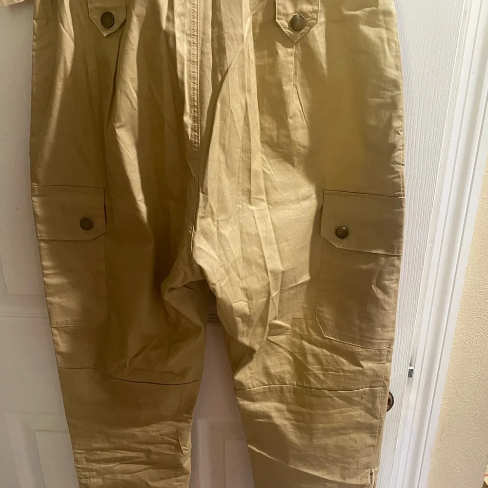 L'ATISTE Khaki Button-Up Jumpsuit - Picture 6 of 6